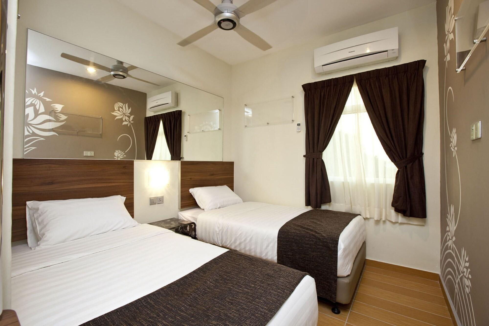 Tune Hotel - Danga Bay Johor Johor Bahru Exteriör bild